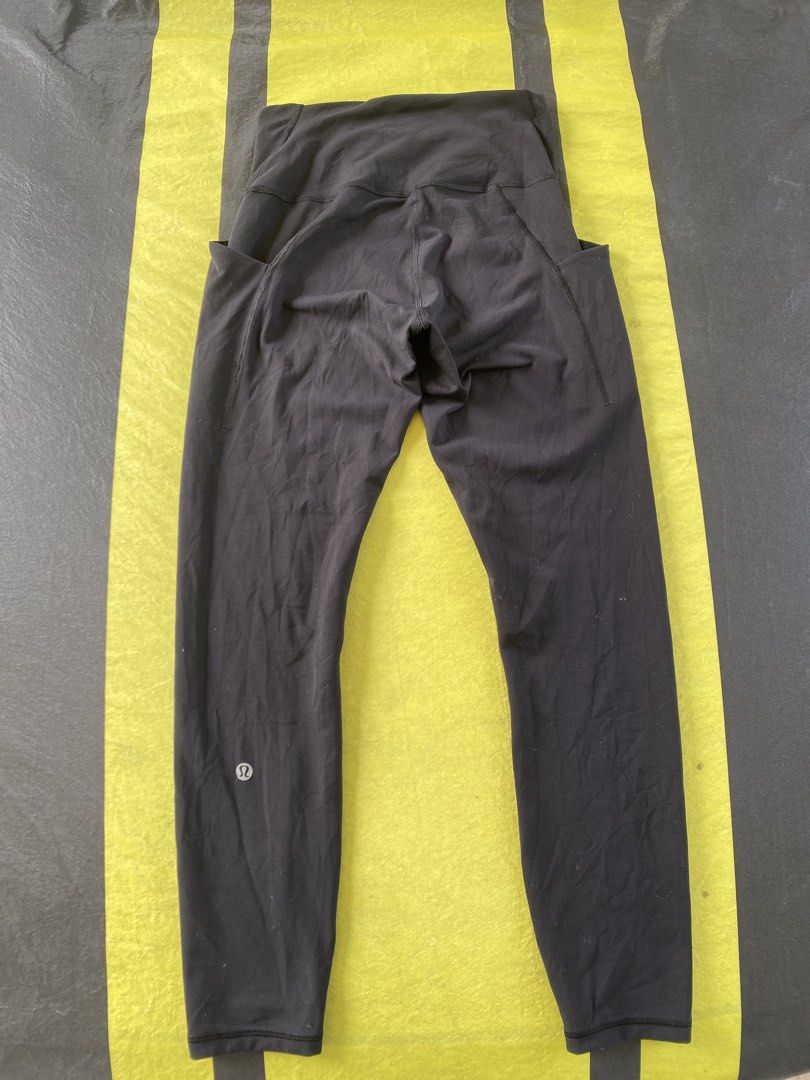 Lululemon Align leggings Dot 6 (Category: Activewear) located in Tagbilaran City. Submitted by we_thrift (Listing ID 1466207096, Image 1). Description: Dot 6 With Side pockets.