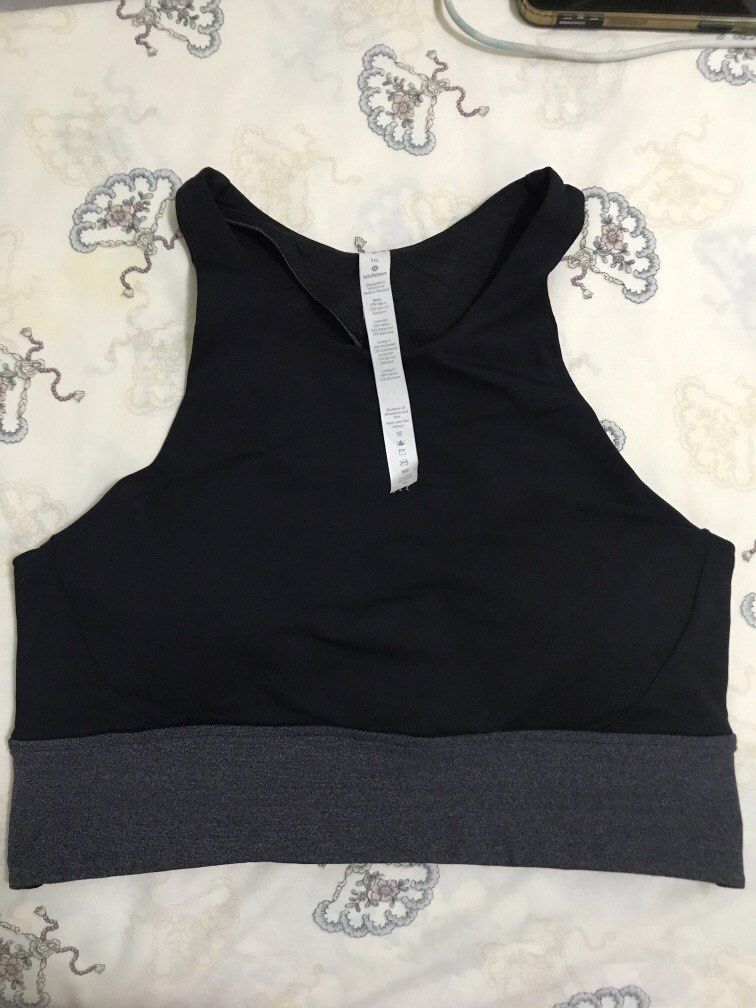 Lululemon Halter Top (Category: Activewear) located in Manila. Submitted by freshlemon58885 (Listing ID 1466237845, Image 1). Description: Dot 10 Large Padded No crack Prints No lints.