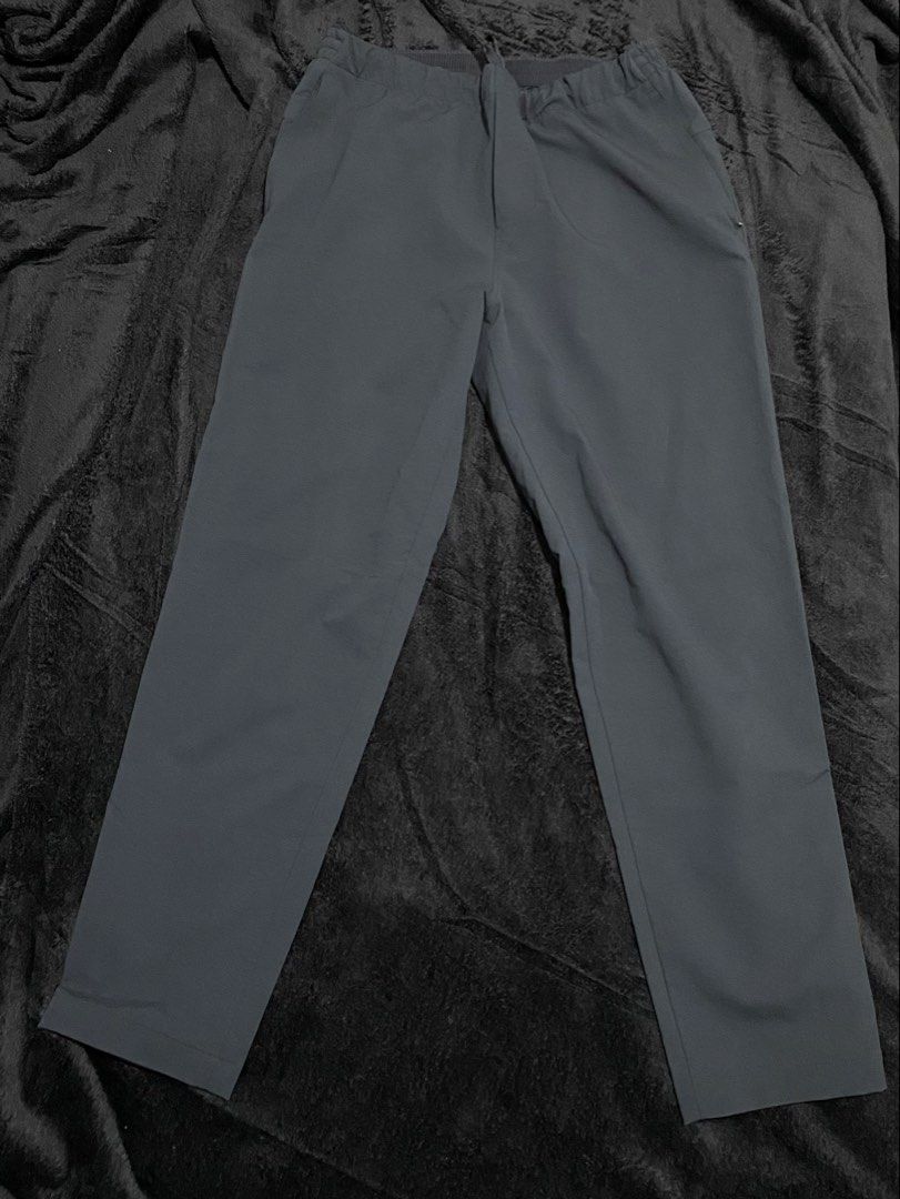LULULEMON PANTS (Category: Jeans) located in Bulacan. Submitted by pantone_streetwear (Listing ID 1466330366, Image 1). Description: Used 3x Dimension Length 102cm Waist 37cm/adjust draw string Navotas area.