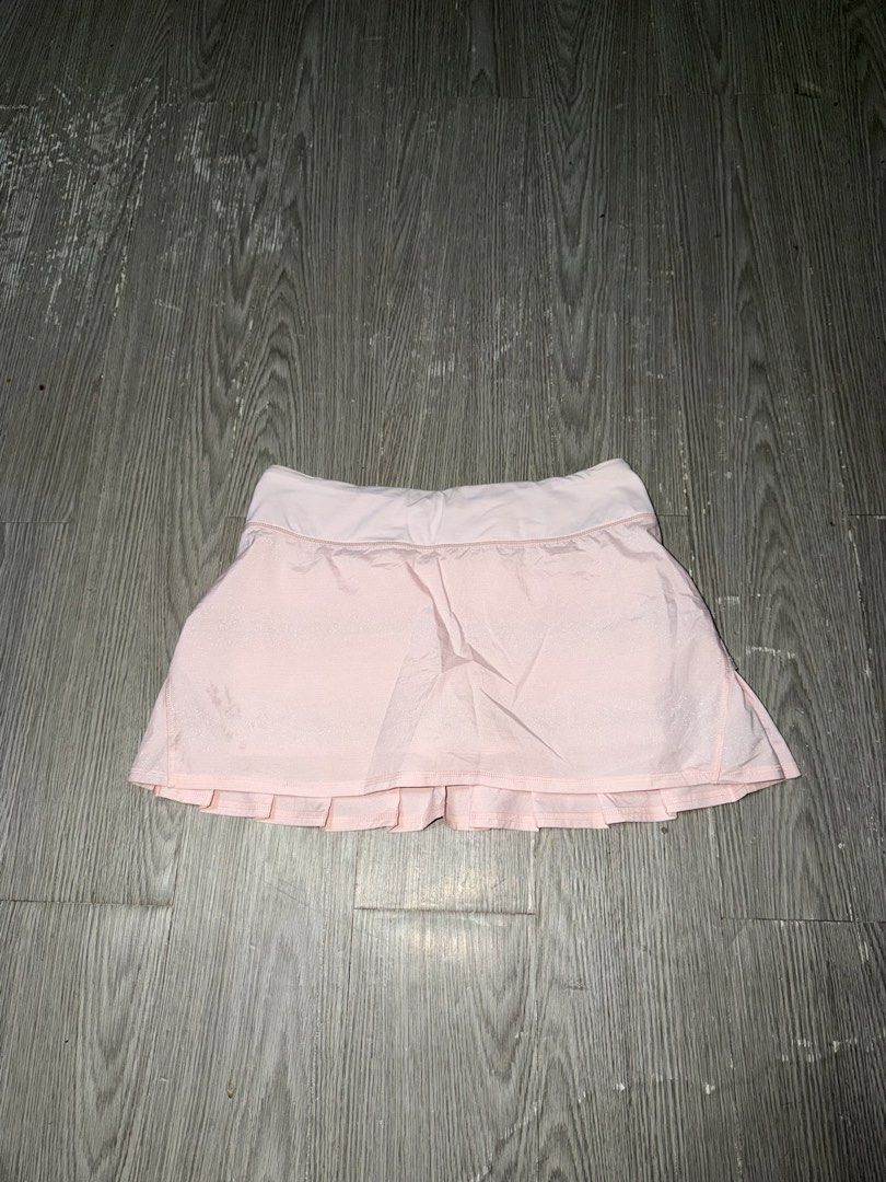 LULULEMON SKIRT WOMENS (Category: Skirts) located in Manila. Submitted by triptothrift7 (Listing ID 1466295342, Image 3). Description: pm me for fast transaction! LULULEMON SKIRT WOMENS for only 1500 dot size 6 on tag no issue excellent condition color rate 9/10 mode of payment gcash or bank transfer location Biñan laguna.