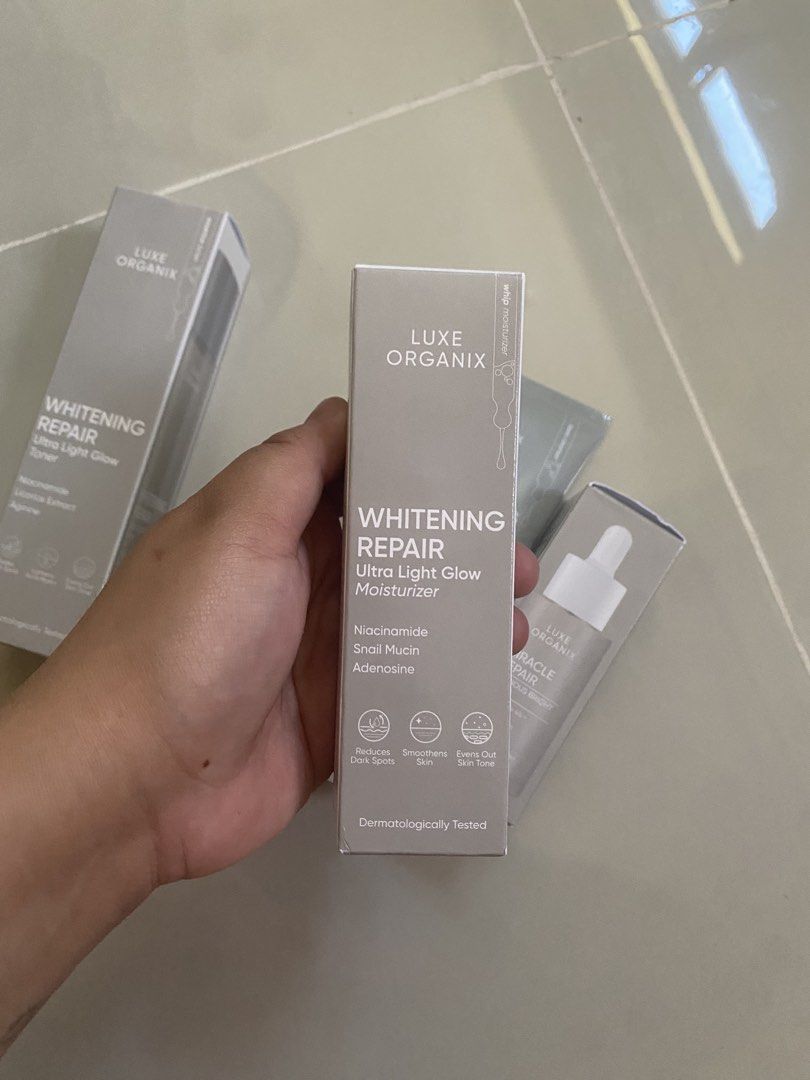 Luxe Organix (Category: Face Care) located in Manila. Submitted by preloved.thengsss (Listing ID 1466198496, Image 3). Description: Whitening Repair Set.