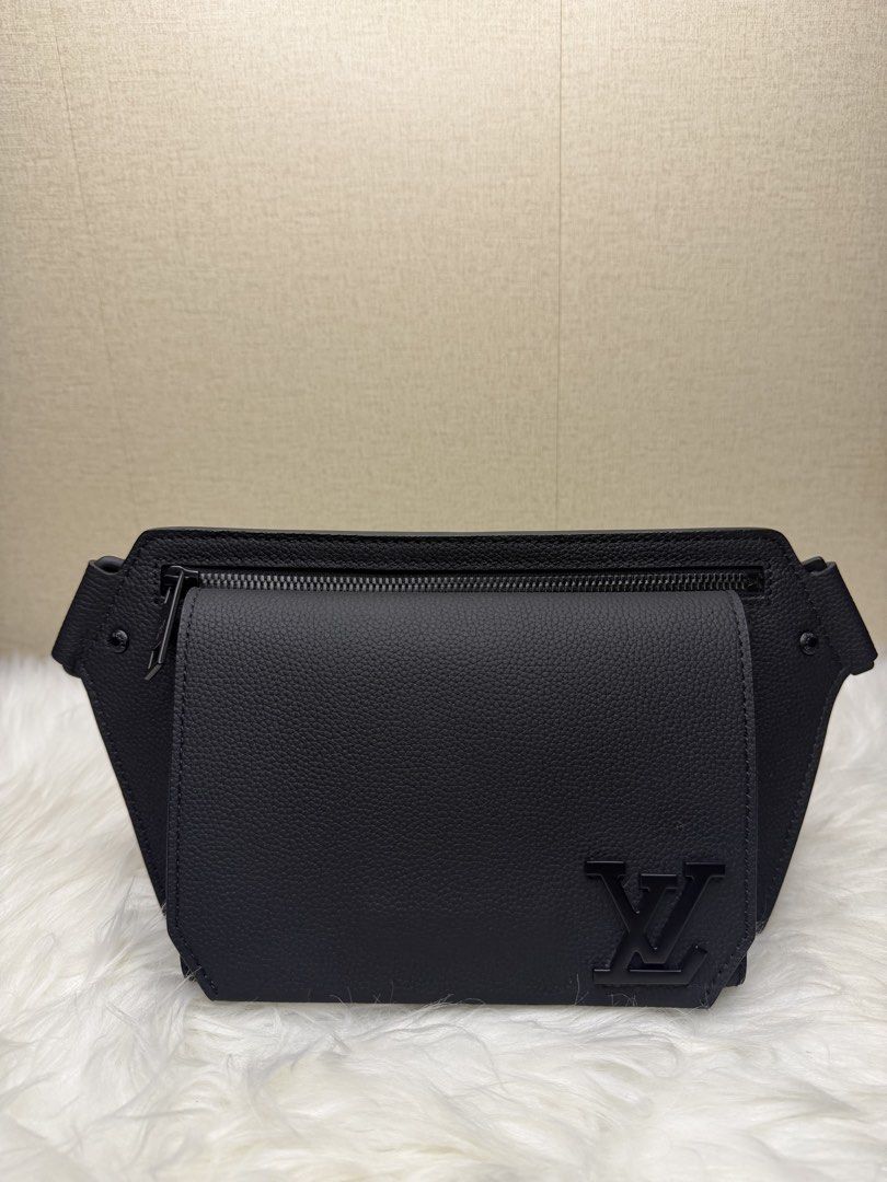 LV Belt bag (Category: Belt bags, Clutches and Pouches) located in Bacolod City. Submitted by sh33natole.07 (Listing ID 1466181287, Image 1). Description: 📍Shop Policies: - All bags are preloved - Buyers are encouraged to review all photos and details carefully before purchasing. 🚫 NO RETURN,NO EXCHANGE 🚫 NO RESERVATION ✅ We accept COD with 20% DP - Payment first before we ship your order. - Jou Reserver,bogus buyers and scammers will not be t