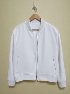 (Category: ) located in . Submitted by thriftglitz (Listing ID 1466333670, Image 1). Description: .