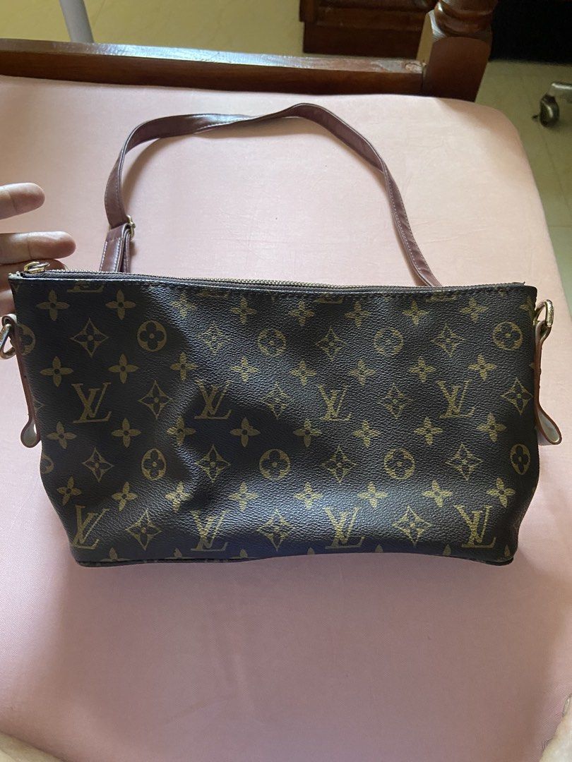 Lv sling (Category: Cross-body Bags) located in Calamba. Submitted by mj_sotto22 (Listing ID 1466192639, Image 1). Description: Replace sling kasya payong .