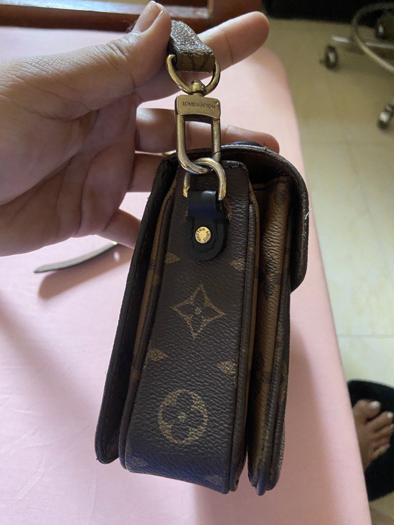 Lv sling (Category: Cross-body Bags) located in Calamba. Submitted by mj_sotto22 (Listing ID 1466192798, Image 3). Description: No flaws no code from japan .