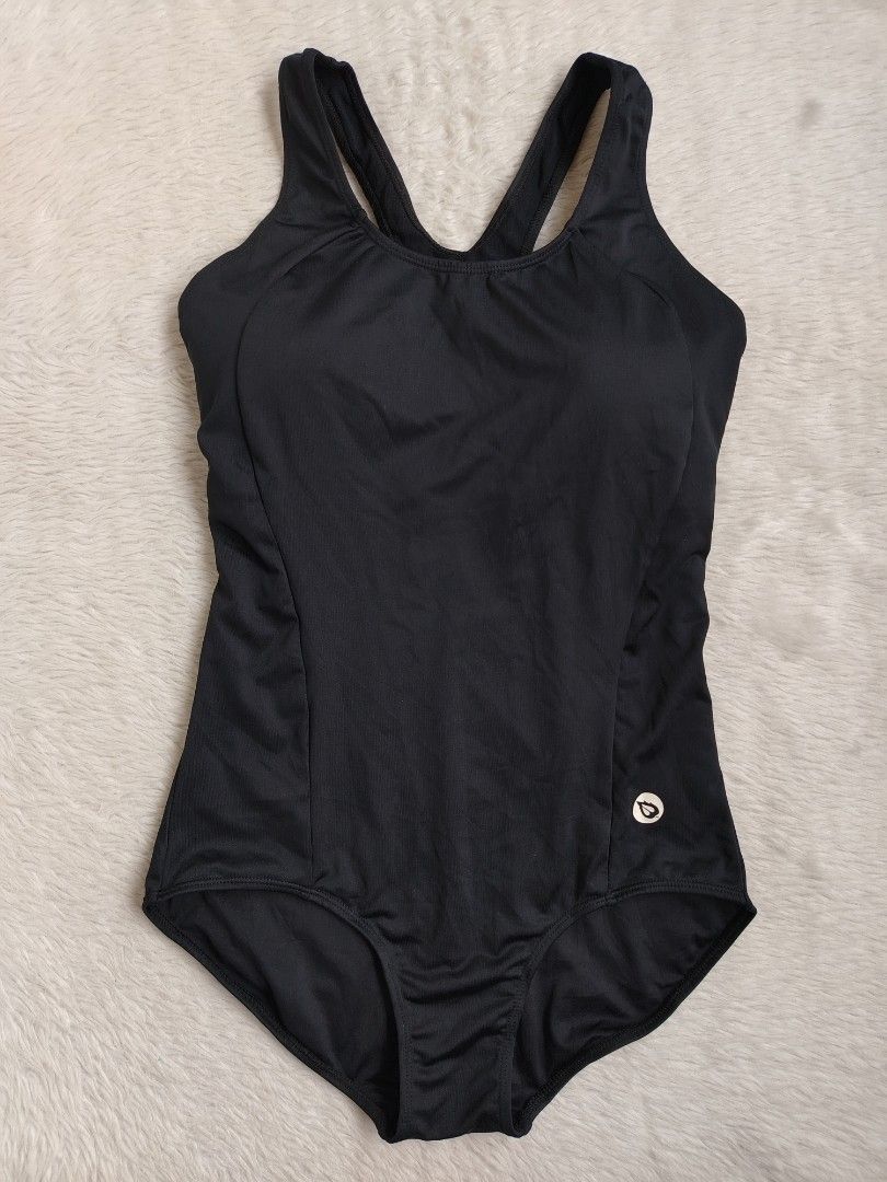 (M) BALEAF (Category: Bikinis & Swimsuits) located in Paranaque City. Submitted by closetbykimkirsten (Listing ID 1466232652, Image 1). Description: 🎀Like New🎀 ✨Brand: BALEAF ⚡Padded 🪷Size: Medium 💸Price: P280 (Non Negotiable) ♦️All Items are PRELOVED in good condition. ♦️Please do manage your expectations. ♦️WASH before USE ♦️BUY at your own RISK 🔥NO RETURN NO EXCHANGE POLICY🔥 ⛔BOGUS BUYER/JOY RESERVER will be posted in every groups⛔.