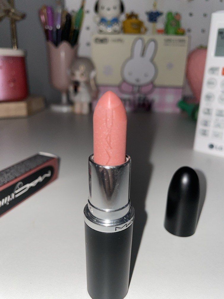 Mac Macximal Matte lipstick in Whirl (Category: Makeup) located in Bacolor. Submitted by louiviellefinds (Listing ID 1466197725, Image 3). Description: Swatched only .