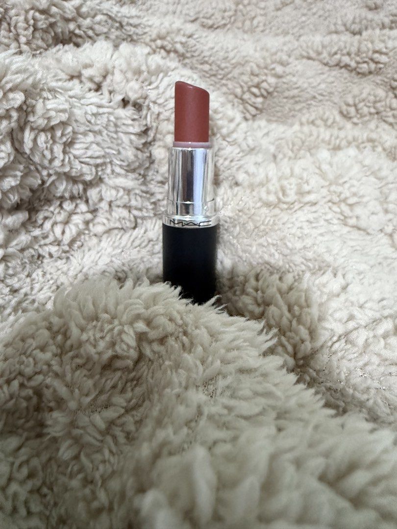 MAC Macximal Matte Lipstick Taupe 616 (Category: Makeup) located in Tuguegarao City. Submitted by pavlene (Listing ID 1466203711, Image 2). Description: - Shade: 616 Taupe .