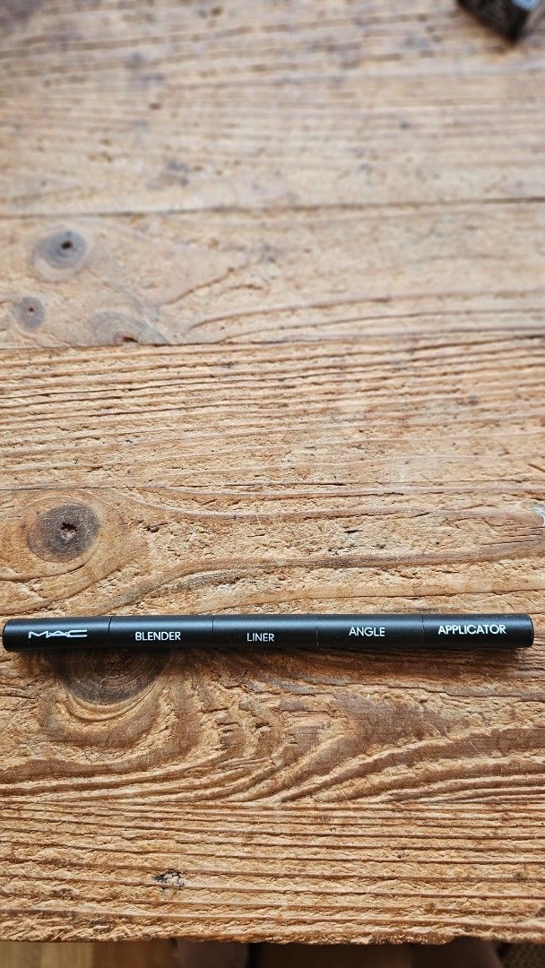 MAC Multi-Function Makeup Brush Stack (Category: Makeup) located in Shah Alam. Submitted by go.ahead.raid.my.closet (Listing ID 1466227627, Image 1). Description: - Brand: MAC - Type: 4-in-1 multi-function makeup tool - Design: Sleek black body with white lettering - Interchangeable heads: Applicator, angle brush, liner, and blender brush - Portability: All sections snap together into one compact stick, perfect for travel and touch-ups .