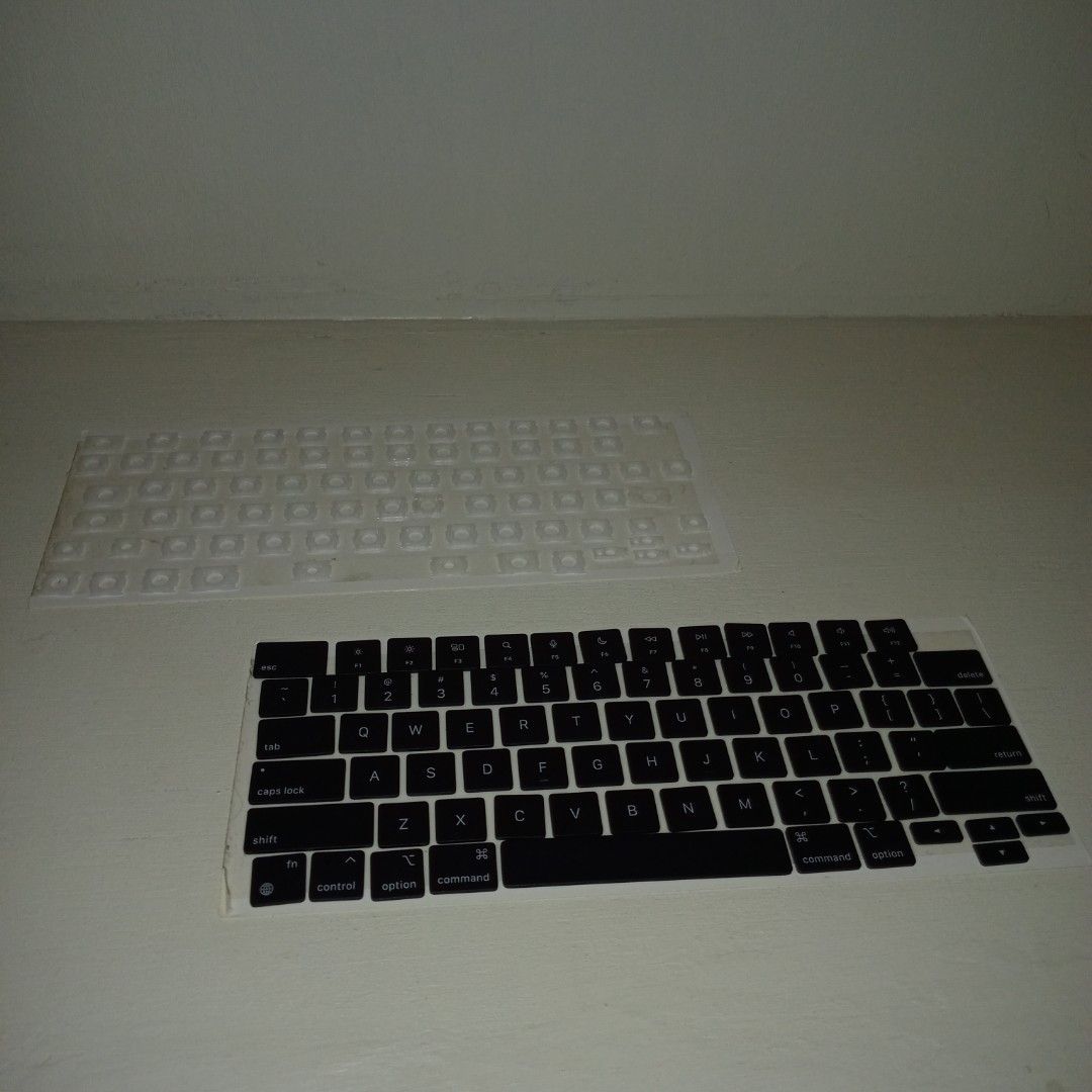 Macbook keycap and hinge for keyboard (Category: Cleaning Tools & Supplies) located in Manila. Submitted by mr.fast (Listing ID 1466335003, Image 2). Description: .