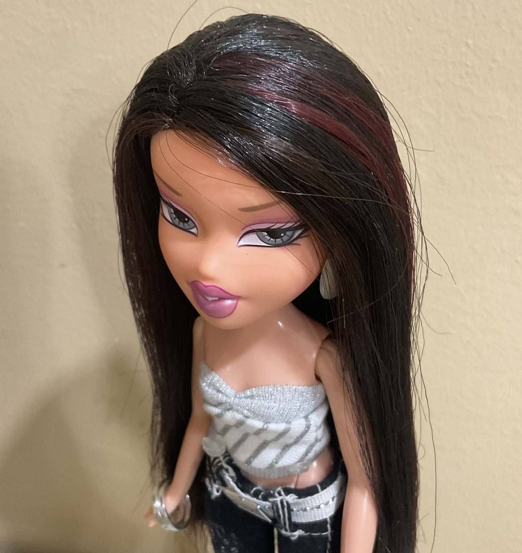 Magic Hair Jade Bratz (Category: Kids Toys) located in Manila. Submitted by whiteapple10114 (Listing ID 1465092124, Image 2). Description: For trade Magic Hair Jade to Spring Break Cloe or Magic Hair Sasha. Other BTS Lines except Cloe 0954 324 5596 Gcash Other details. Jade has a cut hair but not too short cut. Some hair naputol na. Acessories, bag and standee are not included. Selling it for 9k. First to pay gets the doll. Thank you and please m