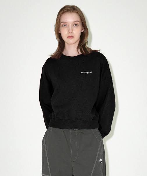 Mahagrid Origin Logo Black Crewneck (Authentic) (Category: Hoodies) located in Iligan City. Submitted by wenologgyy (Listing ID 1466307020, Image 1). Description: Mahagrid Origin Logo Black Crewneck (Authentic) •(Excellent Condition) •(Issue: ) • (Size Large on tag) (25x28) 💰₱ 388.