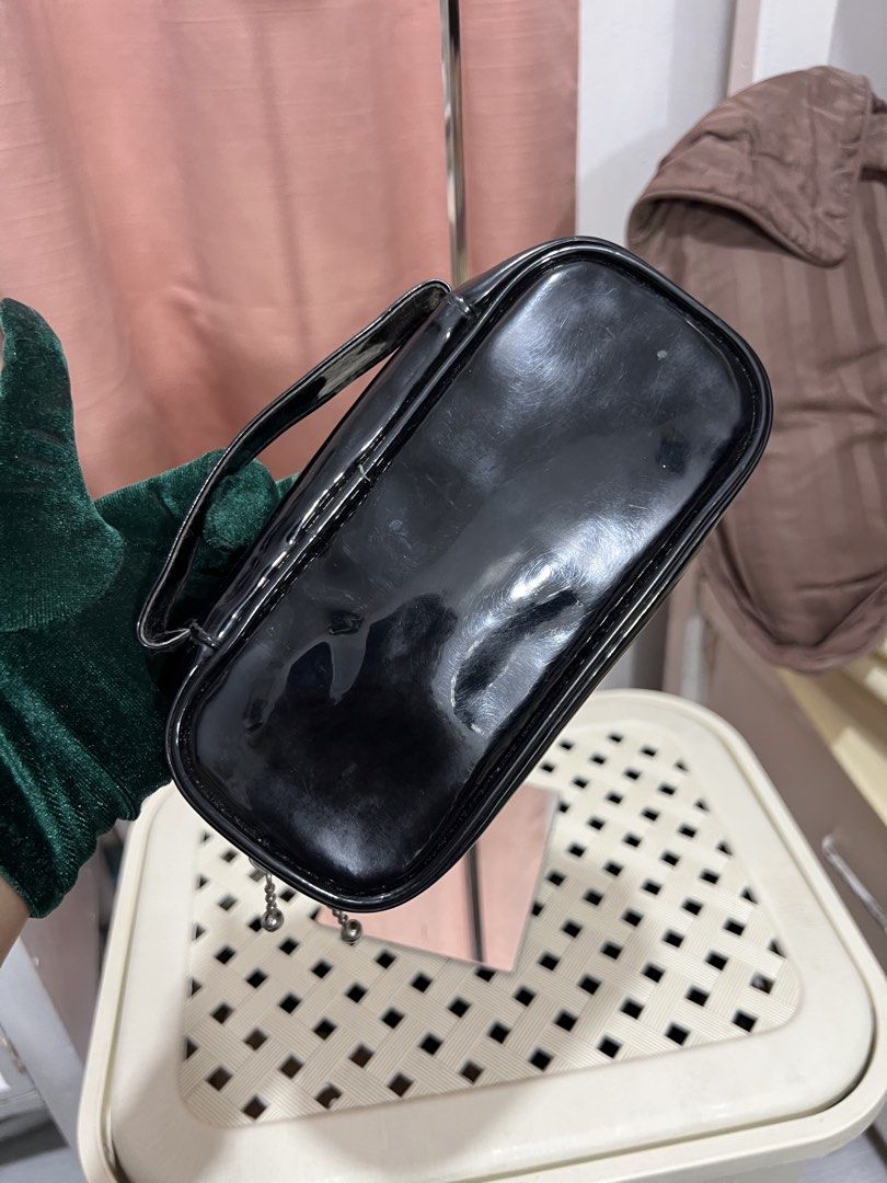 make up pouch / pencil case (Category: Purses & Pouches) located in Baguio. Submitted by mercedeshermosamoran (Listing ID 1466196066, Image 3). Description: L- 3 inches W- 7 inches.