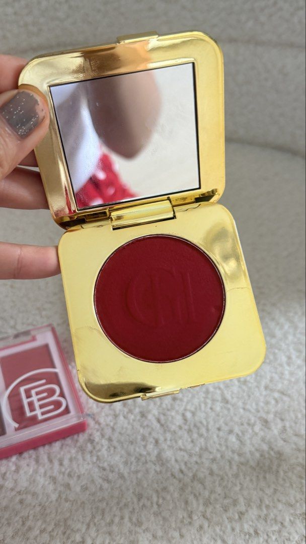 Makeup and accessories take all (Category: Makeup) located in Makati City. Submitted by prelovedbyeth (Listing ID 1466331614, Image 3). Description: - Selling as a complete set only - Absidy Foundation (Shade: 15NW) - 4-Pan Blush Palette with clear lid - Compact mirror case with red powder - Perfect, budget-friendly way to try multiple products.