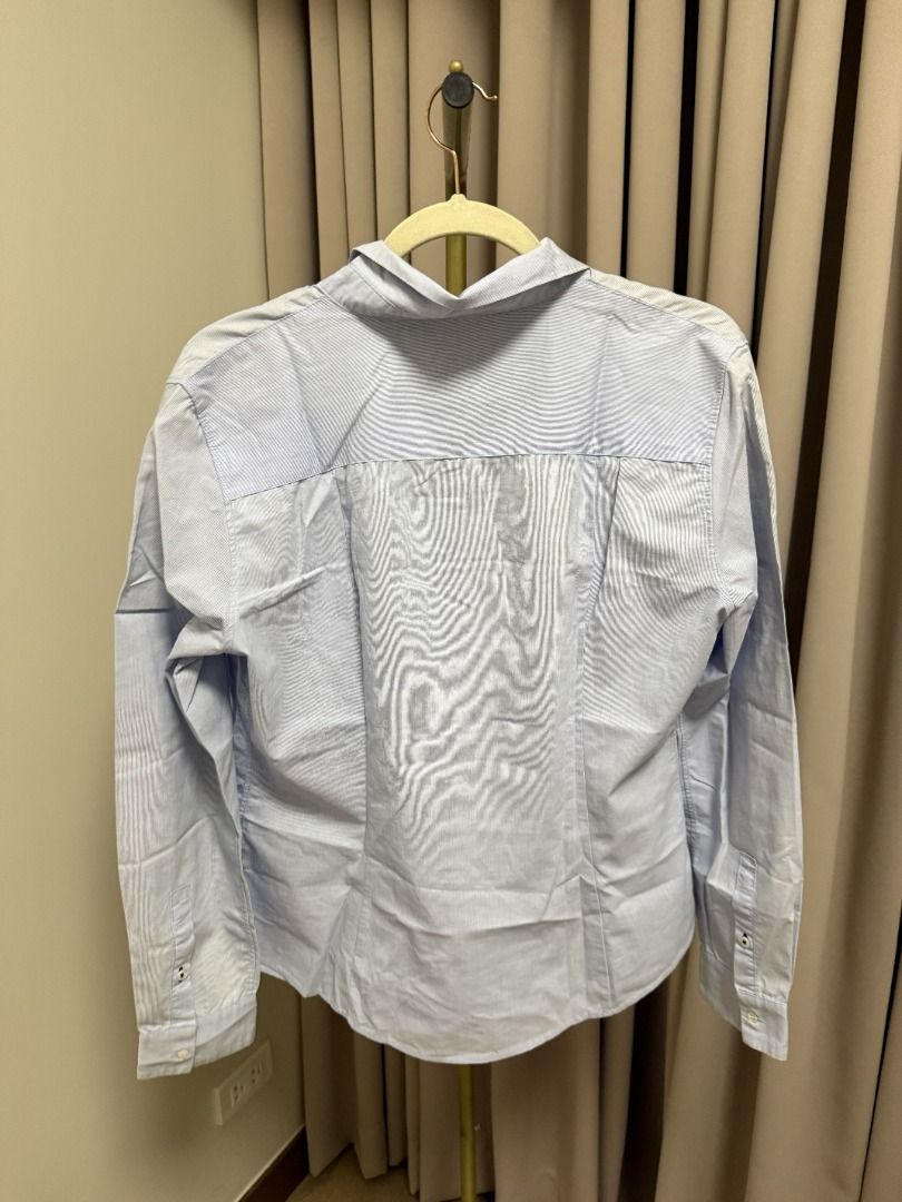 MANGO Blue Stripes Blouse in Large (Category: Shirts) located in Marikina City. Submitted by tashdeclutters. (Listing ID 1466215649, Image 2). Description: ✨ MANGO Blue Stripes Blouse in Large - P690 ✨ Condition3: Good/Lightly Used 🛍️ Purchased in: Philippines ✨ @tashdeclutters ✨ Created to share the things that no longer spark joy with Tash — and hopefully, let them spark joy for someone else. 🤍 📌 SHOP POLICIES • Prices posted are FINAL. • NO