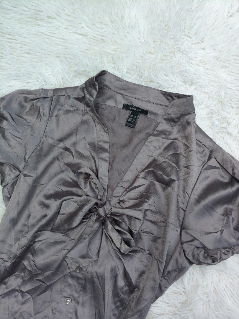 Mango Doll Top (Category: Blouses) located in Nabunturan. Submitted by mariposa_clo (Listing ID 1466255076, Image 2). Description: Thrifted but washed. Location: Davao de Oro.