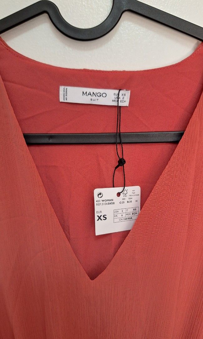Mango Dress (Category: Evening dresses & gowns) located in La Trinidad. Submitted by styled.traded (Listing ID 1466247877, Image 3). Description: Brand new, Old rose color, Long dress Very flowy fabric Size XS-S, B- 32-34", L- 54".