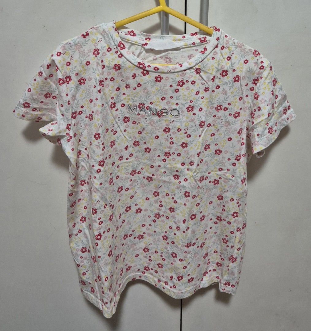 Girl Tshirt pants 3yr MangoKids (Category: Babies & Kids Fashion) located in Manila. Submitted by sorayabarr50152 (Listing ID 1466276772, Image 1). Description: - Brand: Mango .