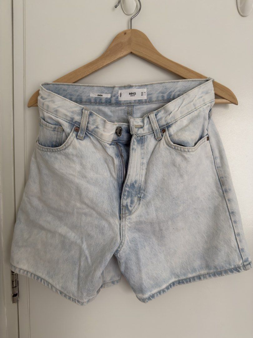 Mango Straight Denim Shorts (Category: Shorts) located in Pasig City. Submitted by atticstreet (Listing ID 1466216510, Image 3). Description: .