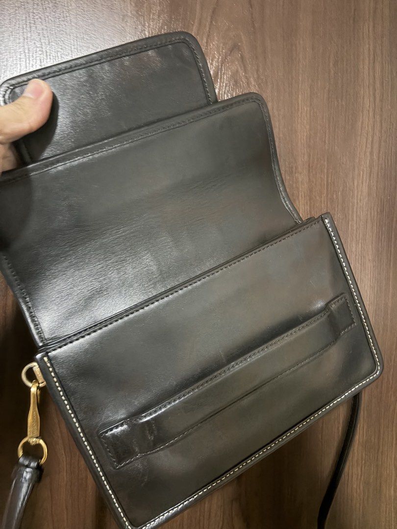 *Marc Jacobs Madison Leather Bag* (Category: Luxury Bags & Wallets) located in Mandaluyong City. Submitted by localbudol (Listing ID 1466312376, Image 2). Description: .