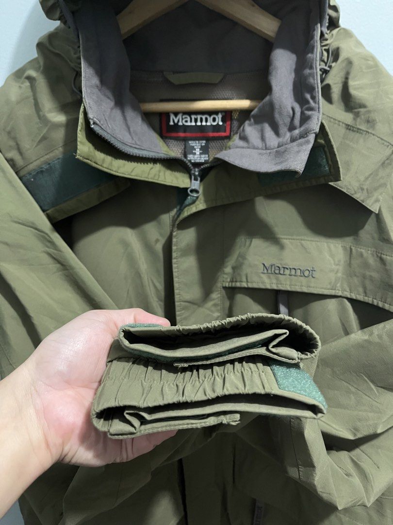 Marmot 1990s Gore-tex Mountain Parka (Category: Coats, Jackets and Outerwear) located in Manila. Submitted by mkjah (Listing ID 1466289024, Image 2). Description: Marmot 1990s Gore-tex Mountain Parka Olive green in color Essential late 90s gorpcore staple Size: tag Medium (W) 24 (L) 31 (Sh) 22 (S) 25 Color may vary due to lighting Price 2000 plus shipping Please manage your expectations before placing your order. Please note that there may be sta