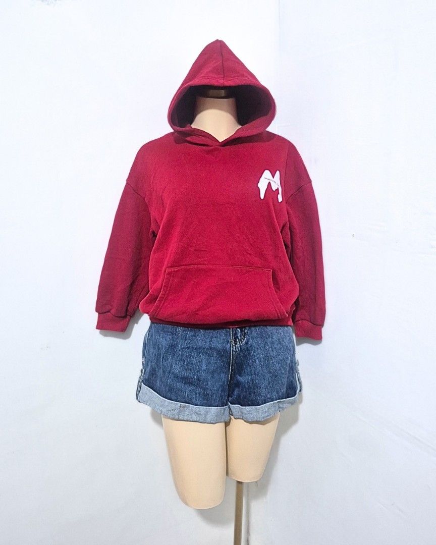 Maroon M Logo Oversized Hoodie (Category: Hoodies) located in Cabanatuan. Submitted by _erboutique (Listing ID 1466254928, Image 2). Description: ▪︎Rich maroon hoodie with bold M logo design on front and back. ▪︎Relaxed oversized fit perfect for sizes L to XL. ▪︎In good pre-loved condition with only minimal subtle flaw, priced fairly. ▪︎ Measurements fit shoulder 24, bust 48, length 23..