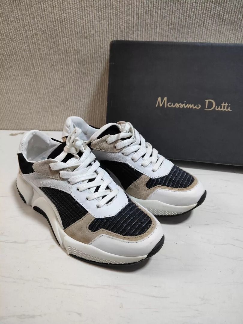 Massimo Dutti White Sneakers EU 36 | MD-894090141554 (Category: Sneakers) located in Paranaque City. Submitted by silverphoenix.00302e (Listing ID 1466192044, Image 1). Description: Massimo Dutti White Sneakers EU 36. Leather upper. Reference: MD-894090141554..