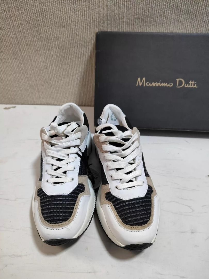 Massimo Dutti White Sneakers EU 36 | MD-894090141554 (Category: Sneakers) located in Paranaque City. Submitted by silverphoenix.00302e (Listing ID 1466192044, Image 2). Description: Massimo Dutti White Sneakers EU 36. Leather upper. Reference: MD-894090141554..