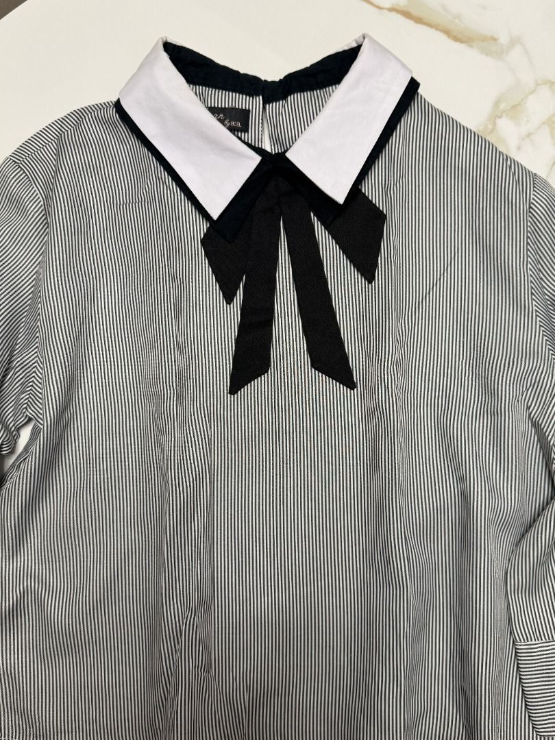 MEGAN BY BCBL Black Stripes Blouse in Large (Category: Dresses) located in Marikina City. Submitted by tashdeclutters. (Listing ID 1466211533, Image 3). Description: ✨ MEGAN BY BCBL Black Stripes Blouse in Large - P690 ✨ Condition3: Good/Lightly Used 🛍️ Purchased in: Philippines ✨ @tashdeclutters ✨ Created to share the things that no longer spark joy with Tash — and hopefully, let them spark joy for someone else. 🤍 📌 SHOP POLICIES • Prices pos