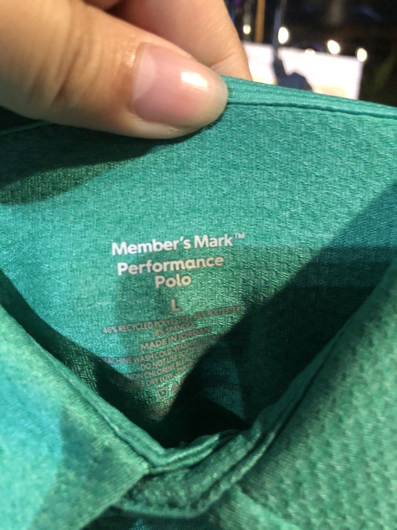 Member's Mark Performance Polo Shirt Green (Category: Tshirts & Polo Shirts ) located in Cauayan City . Submitted by wholly.craaaft (Listing ID 1466190976, Image 2). Description: - Brand: Member's Mark - Style: Performance Polo - Size: L - Color: Bright Solid Green - Material: Lightweight recycled polyester & spandex blend - Features: 2-button neckline, short sleeves - Origin: Made in Jordan - Condition: Clean, fresh, and ready to wear.