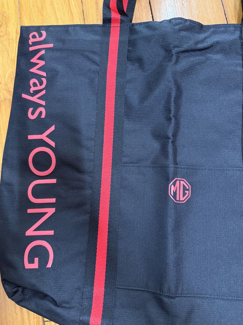 MG Tote Bag ( flaw inside the bag ) (Category: Tote Bags) located in Manila. Submitted by a.c.shop (Listing ID 1466228273, Image 2). Description: Pls see flaw posted.