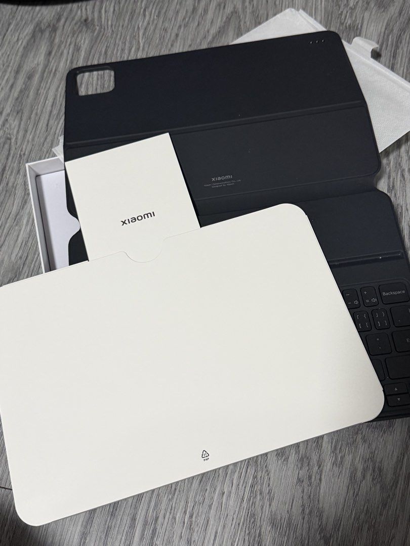 Mi pad 7 keyboard case (Category: Cases & Sleeves) located in Muntinlupa City. Submitted by zealdolphin.923128 (Listing ID 1466229287, Image 2). Description: .