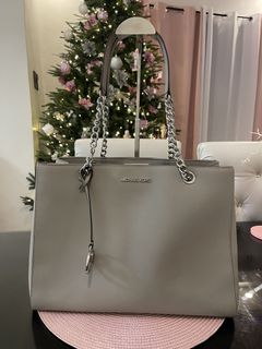 (Category: ) located in . Submitted by glamgirl.mnl (Listing ID 1466283076, Image 1). Description: .