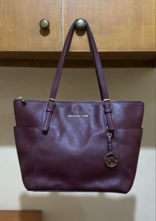 (Category: ) located in . Submitted by urban.vintage (Listing ID 1466290013, Image 1). Description: .