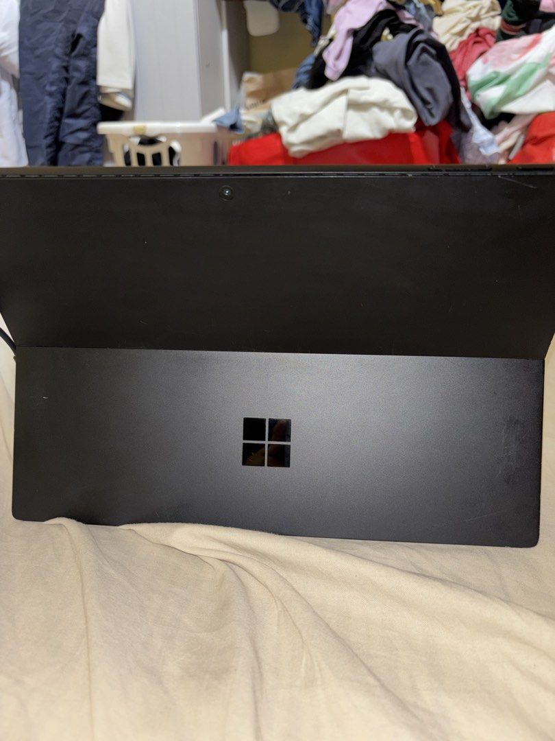 Microsoft Surface Pro 7 (No Keyboard) (Category: Laptops & Notebooks) located in Manila. Submitted by inigosoriano (Listing ID 1466284175, Image 2). Description: 256 / 8 No Keyboard No Issues aside from Physical Wear Has an Included Charger.