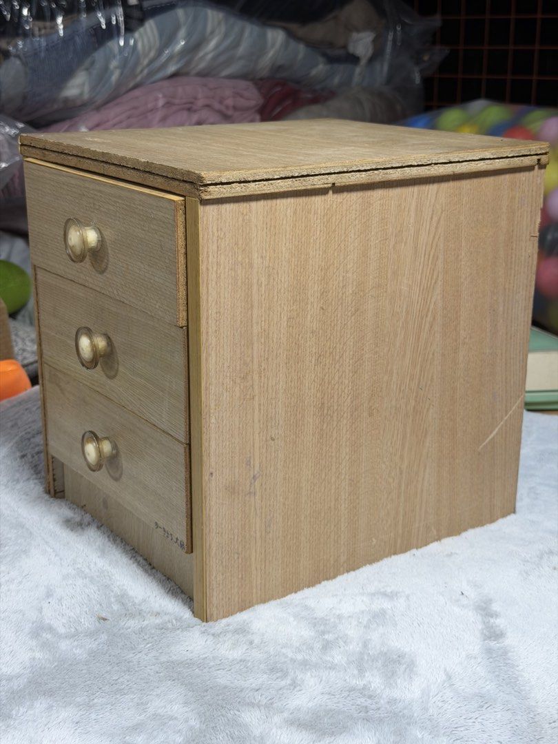 MINI CABINET (Category: Home Improvement Tools & Accessories) located in Sablan. Submitted by gongonshelley12 (Listing ID 1466294126, Image 3). Description: 380 only MINI CABINET 25cm X 30Cm X 30cm GOODS NA GOODS PA PO.