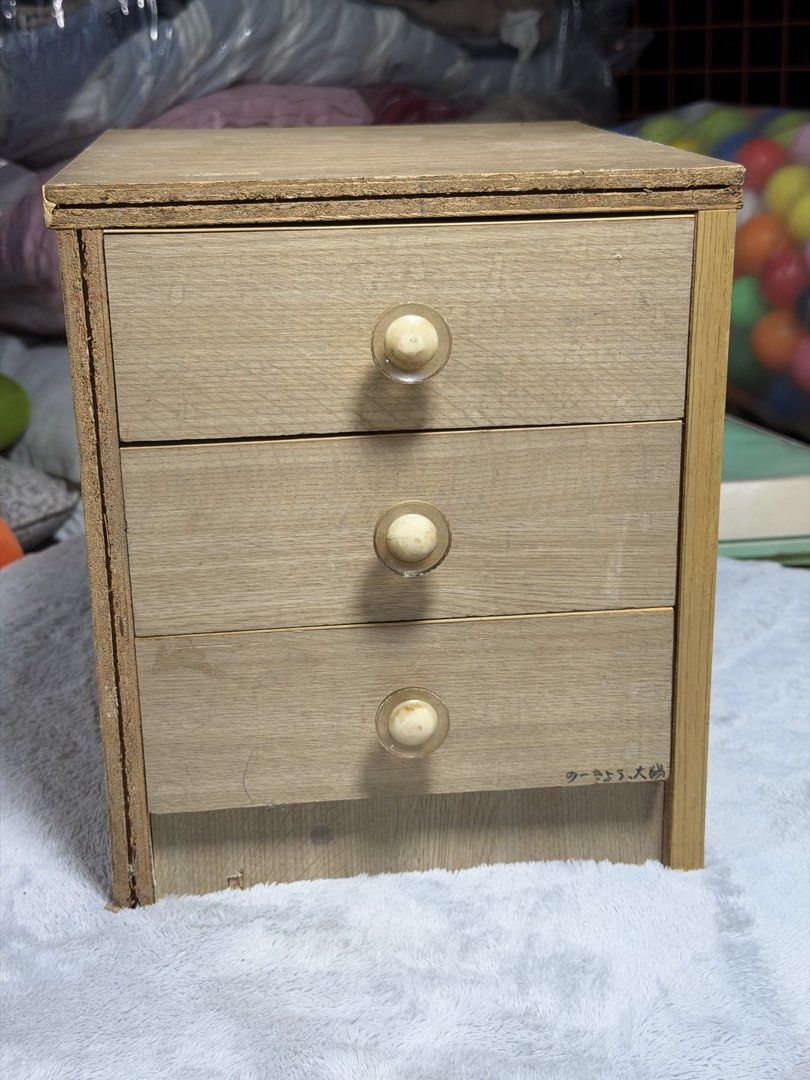 MINI CABINET (Category: Home Improvement Tools & Accessories) located in Sablan. Submitted by gongonshelley12 (Listing ID 1466294126, Image 1). Description: 380 only MINI CABINET 25cm X 30Cm X 30cm GOODS NA GOODS PA PO.