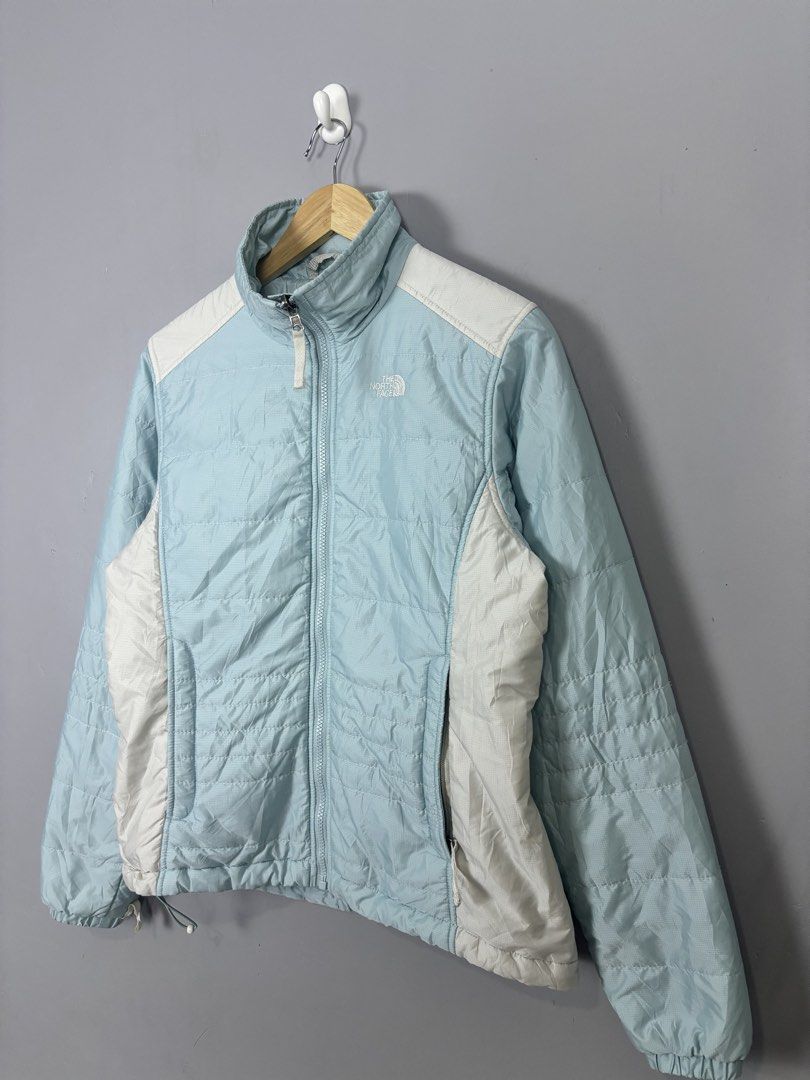 MINT THE NORTH FACE PUFFER JACKET COAT WOMENS (Category: Coats, Jackets and Outerwear) located in Mabalacat. Submitted by doughnutthrift (Listing ID 1466195128, Image 2). Description: MINT THE NORTH FACE PUFFER JACKET COAT WOMENS Excellent condition W- 21” L- 25” No issues.