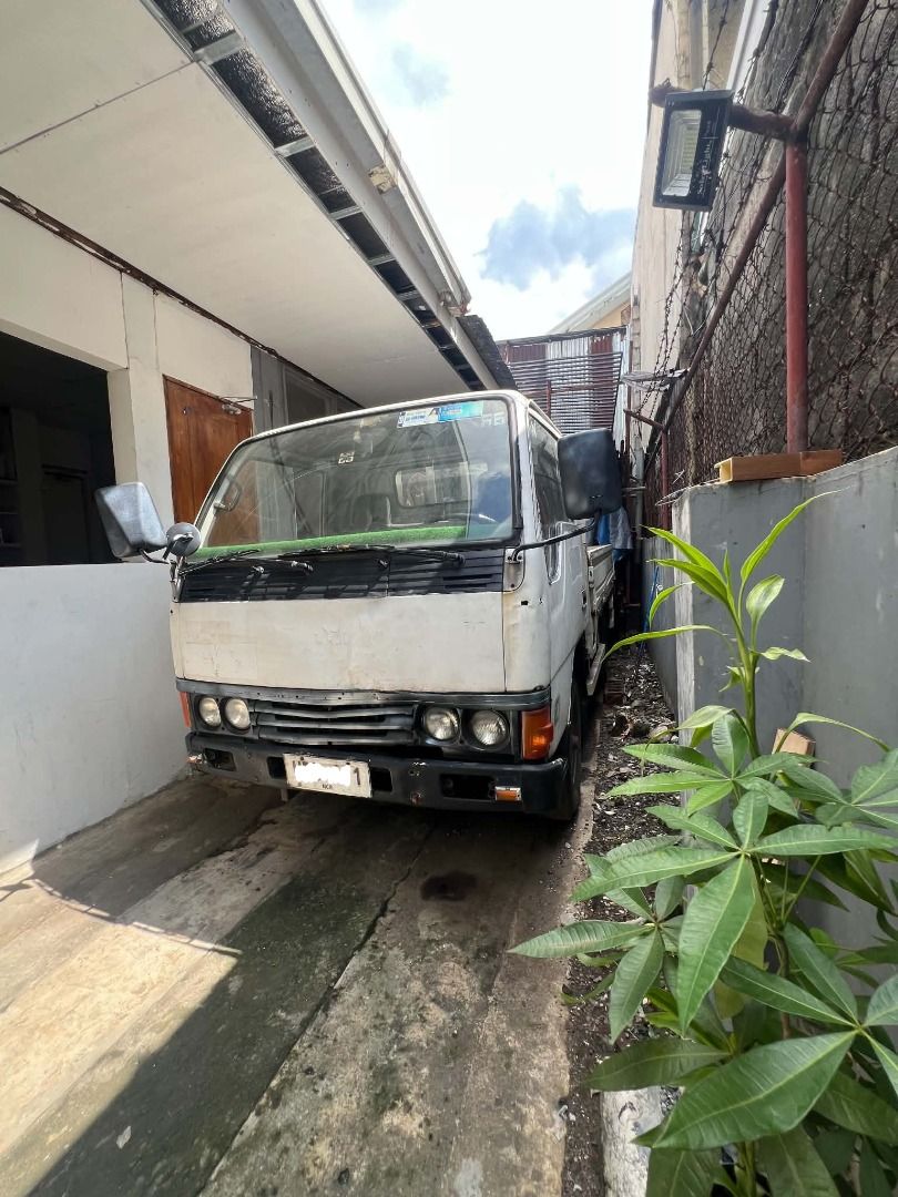 Mitsubishi canter 1995 10ft dropside (Category: Construction Tools & Equipment) located in Caloocan City. Submitted by butterflycarnival2026 (Listing ID 1466165188, Image 1). Description: - 1995 mitsubishi canter dropside 10FT - 4 wheeler - Coding monday number 1 ending in plate - Engine 4D31 B6 - Complete papers registered up to 2027.