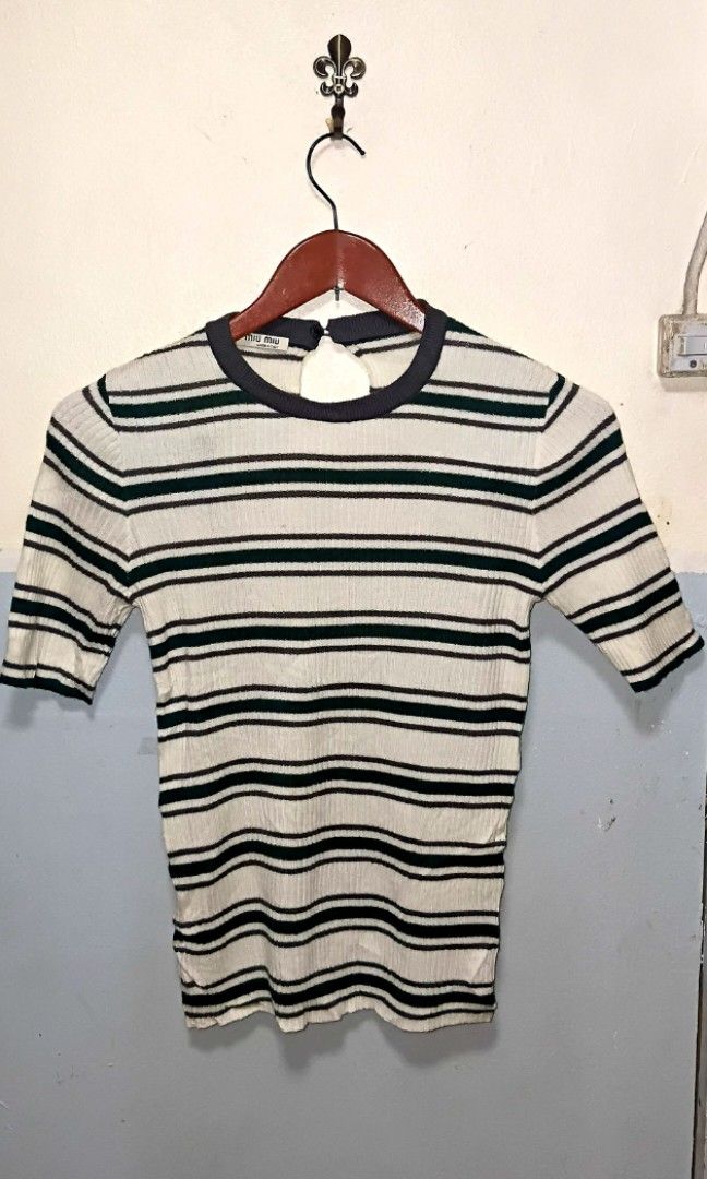 MIU MIU Ribbed Knit Top (Category: Luxury Apparel) located in Cebu City. Submitted by cebuanamomshies (Listing ID 1466272924, Image 2). Description: S-semi-L Crewneck Short-sleeve Ribbed Knit.