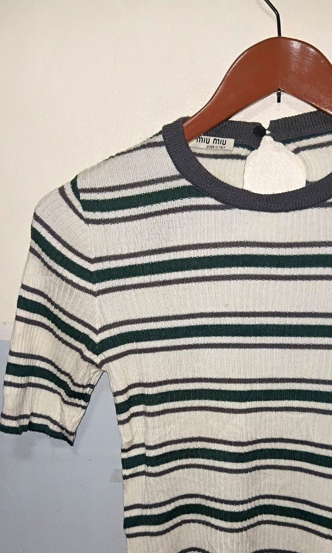 MIU MIU Ribbed Knit Top (Category: Luxury Apparel) located in Cebu City. Submitted by cebuanamomshies (Listing ID 1466272924, Image 3). Description: S-semi-L Crewneck Short-sleeve Ribbed Knit.