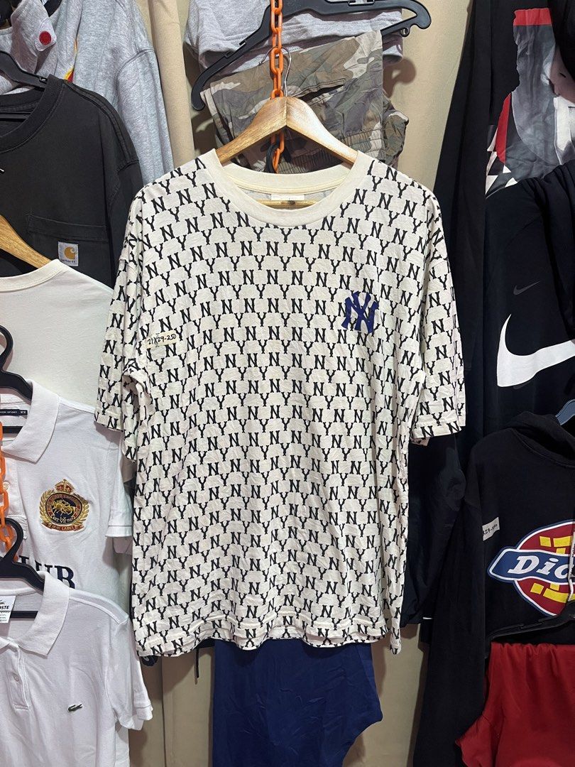 MLB AOP (Category: Tshirts & Polo Shirts ) located in Ipil. Submitted by cris_1999_fire (Listing ID 1466281956, Image 1). Description: MLB Width: 21 Length: 29 Excellent Need wash.