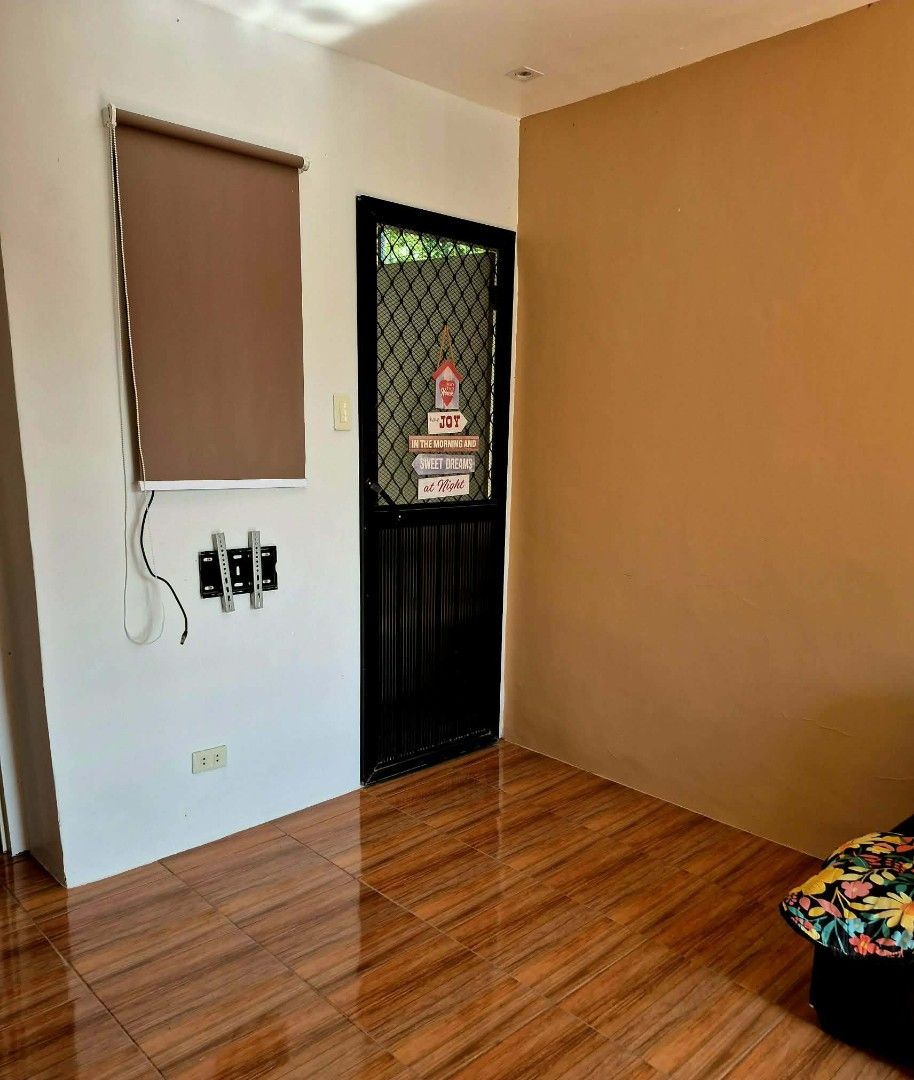 Modern studio house tiled floors bathroom (Category: House & Lot) located in Silang. Submitted by jomarch (Listing ID 1466200623, Image 3). Description: chat for more pictures bungalow at Lipa near snr, startoll exit and university of batangas near brgy elem school initially plan for kids dorm in lipa but sa ibang school pumasa ok for LIMA park employees opt to sell now di pa natirahan with space vacant lots for garden on one side 54sqm lot 24sqm