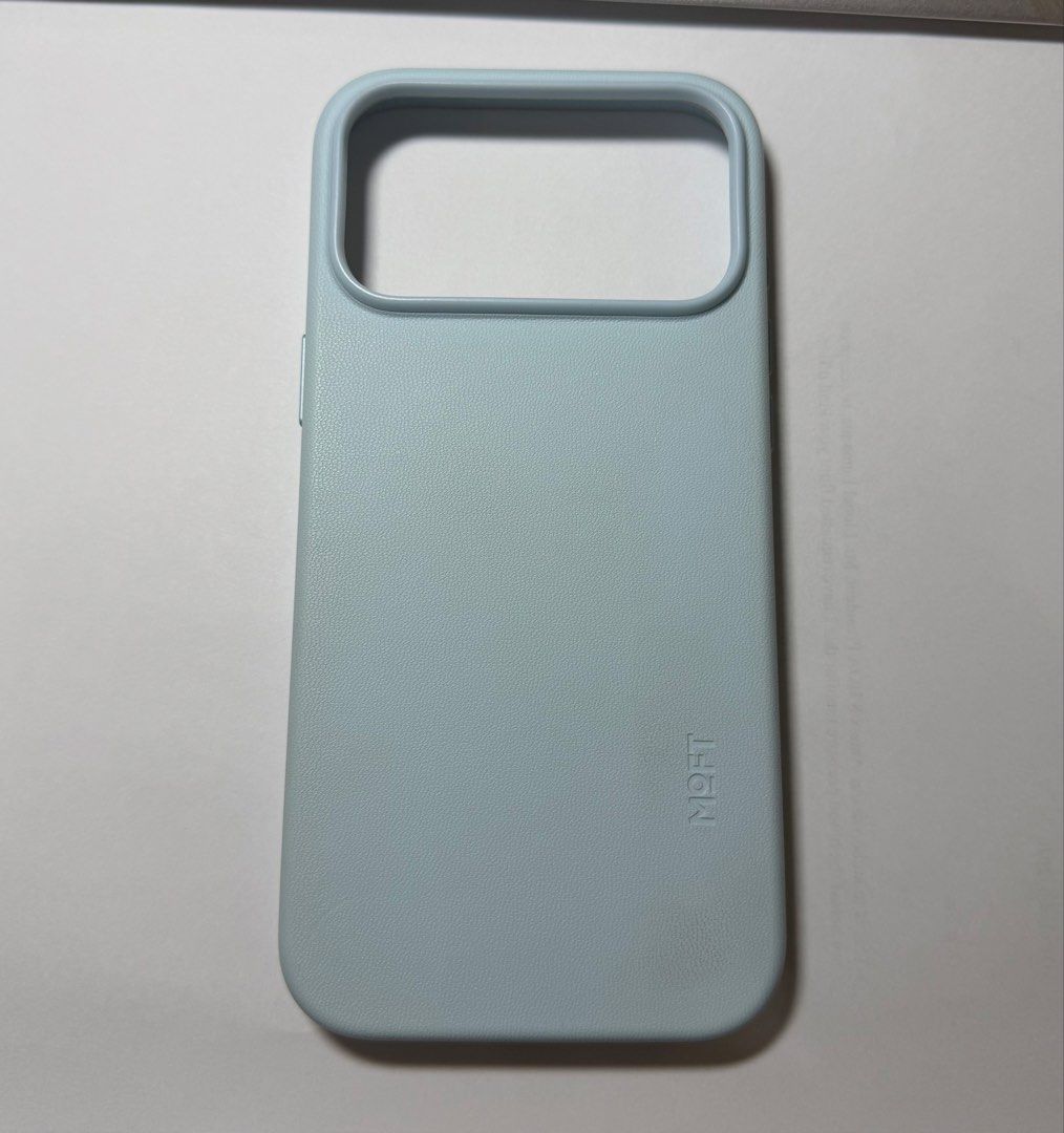 Moft Iphone 17 promax case (Category: Cases & Sleeves) located in Paranaque City. Submitted by declutternsell.729 (Listing ID 1466286213, Image 1). Description: rarely used original moft; : soothing mist.