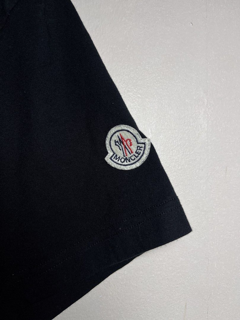 MONCLER ICED LOGO TEE (Category: Tshirts & Polo Shirts ) located in Marikina City. Submitted by chasecollectives (Listing ID 1466306795, Image 3). Description: BRAND : MONCLER ICED LOGO TEE EXCELLENT CONDITION SIZE : LARGE WIDTH - 22 LENGTH - 28 NO ISSUE PO SA PHYSICAL CONDITION CUT TAGS lang po talaga.