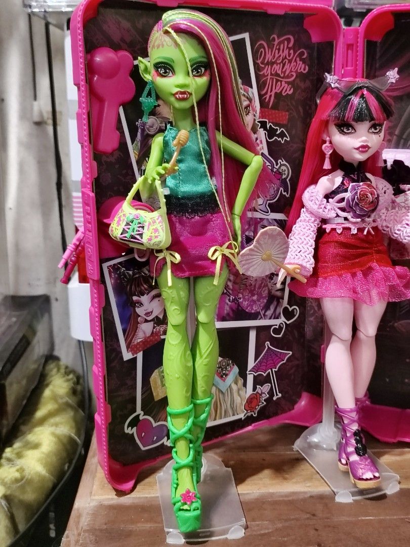 Monster High Venus McFlytrap Doll (Category: Figurines & Statues) located in Cavite. Submitted by ybk_88 (Listing ID 1466199349, Image 1). Description: As is. No issues..