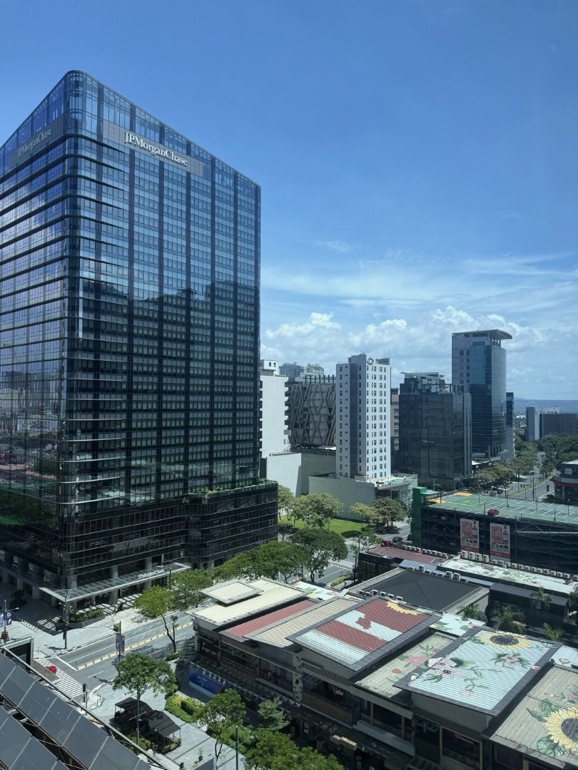 MOVE IN READY - 1BR IN BGC (Category: Apartments & Condos) located in Taguig. Submitted by dacanayglad29 (Listing ID 1466230856, Image 1). Description: MOVE IN READY 1BR IN BGC!! 💳 Reserve your unit for only ₱60,000! UPTOWN PARKSUITES TOWER 2 📍 8th Avenue, Uptown Bonifacio, Taguig City ✨ READY FOR OCCUPANCY / RENT-TO-OWN CONDO IN BGC 🏠 FOR SALE: 1 BEDROOM WITH BALCONY | 37 SQM 🔥 CASH TERM PROMO – 25% DISCOUNT! - 11.4M RENT-TO-OWN TERMS: ✅ 10%