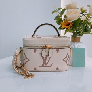 （分類：）位於 。 由 heartofluxe 提交（商品編號 1466247938，圖片 1）。簡介： 。