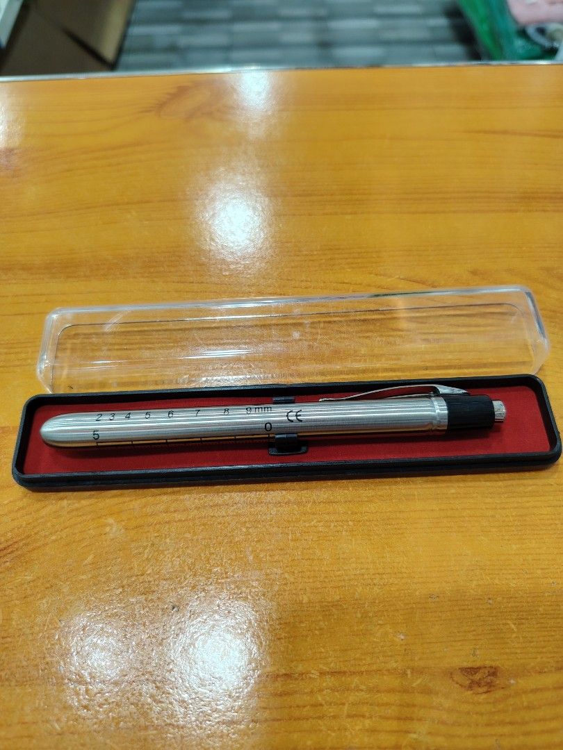 MTI LED PENLIGHT /White Light Pen Light (Category: Health Monitors & Weighing Scales) located in Quezon City. Submitted by maloujean (Listing ID 1466162858, Image 3). Description: *Brand: MTI *Made in France *LED Penlight/ White Light Penlight *High Quality * Uses of Penlight: Penlights are used by medical professionals as a diagnostic tool. They are often used for examining smaller body parts such as the mouth, throat, ears, and eyes. Commonly t