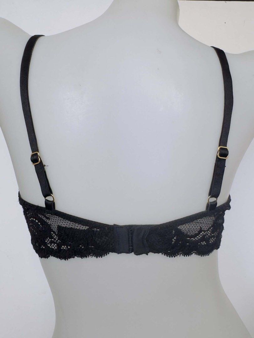 natori bra underwire 36B (Category: Undergarments & Loungewear) located in San Jose. Submitted by 99ners (Listing ID 1466288054, Image 2). Description: .